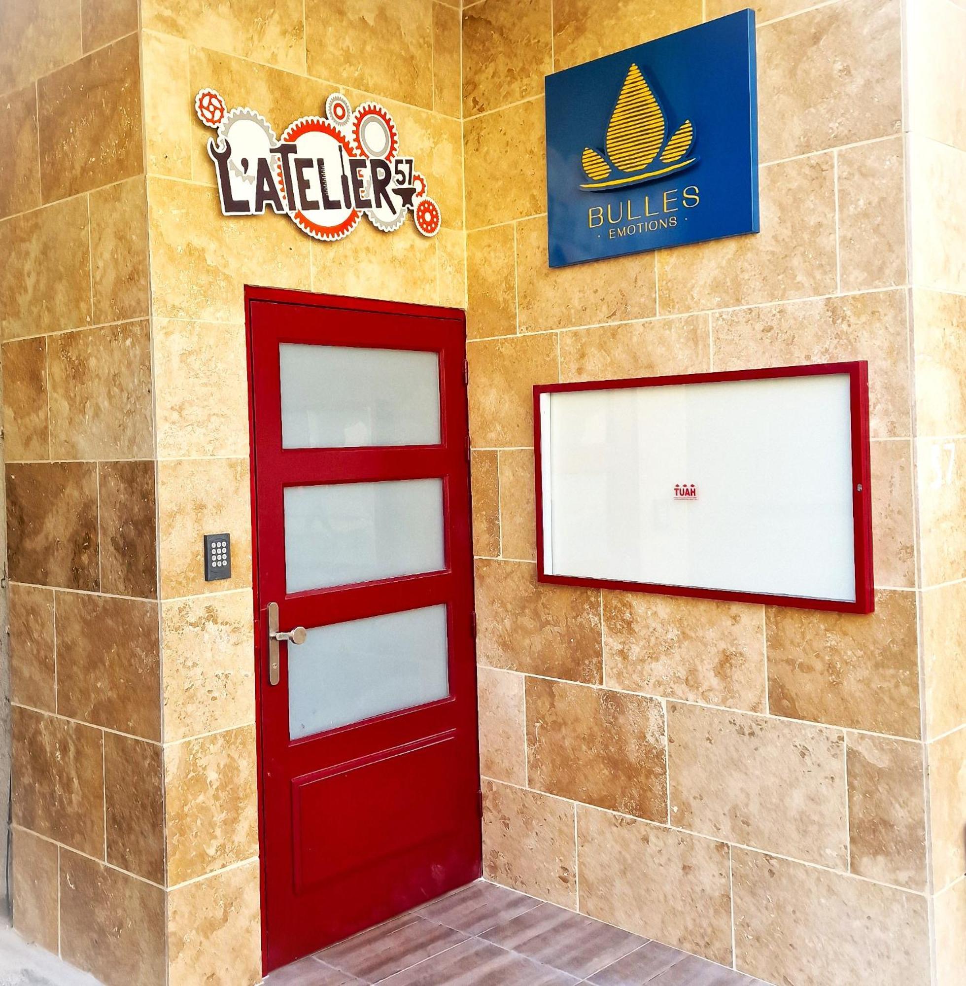 Апартаменты L'Atelier 57 - Votre Meuble Authentique ! Арбуа Экстерьер фото